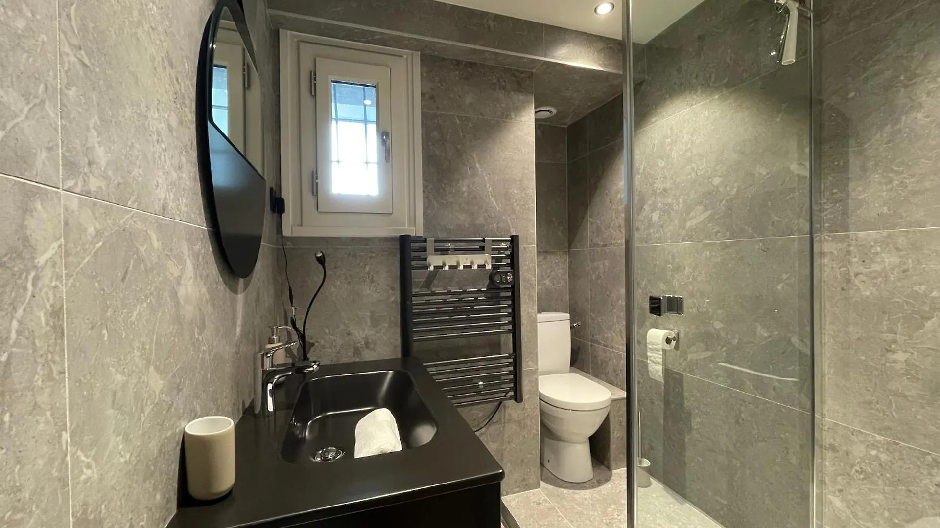 Homency - Residence Helios A1 ألب دويز 0*,  فرنسا