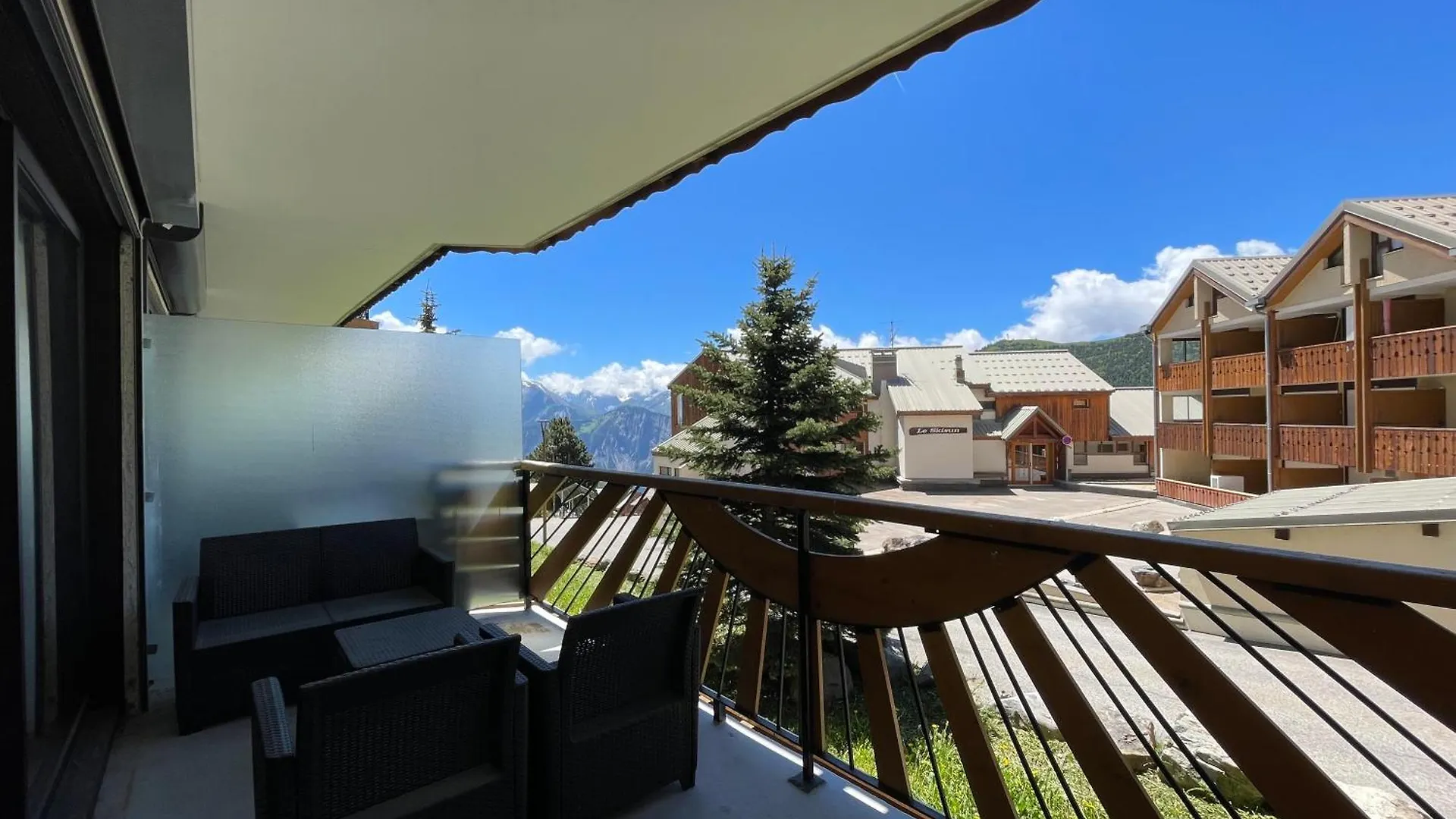 Homency - Residence Helios A1 ألب دويز فرنسا