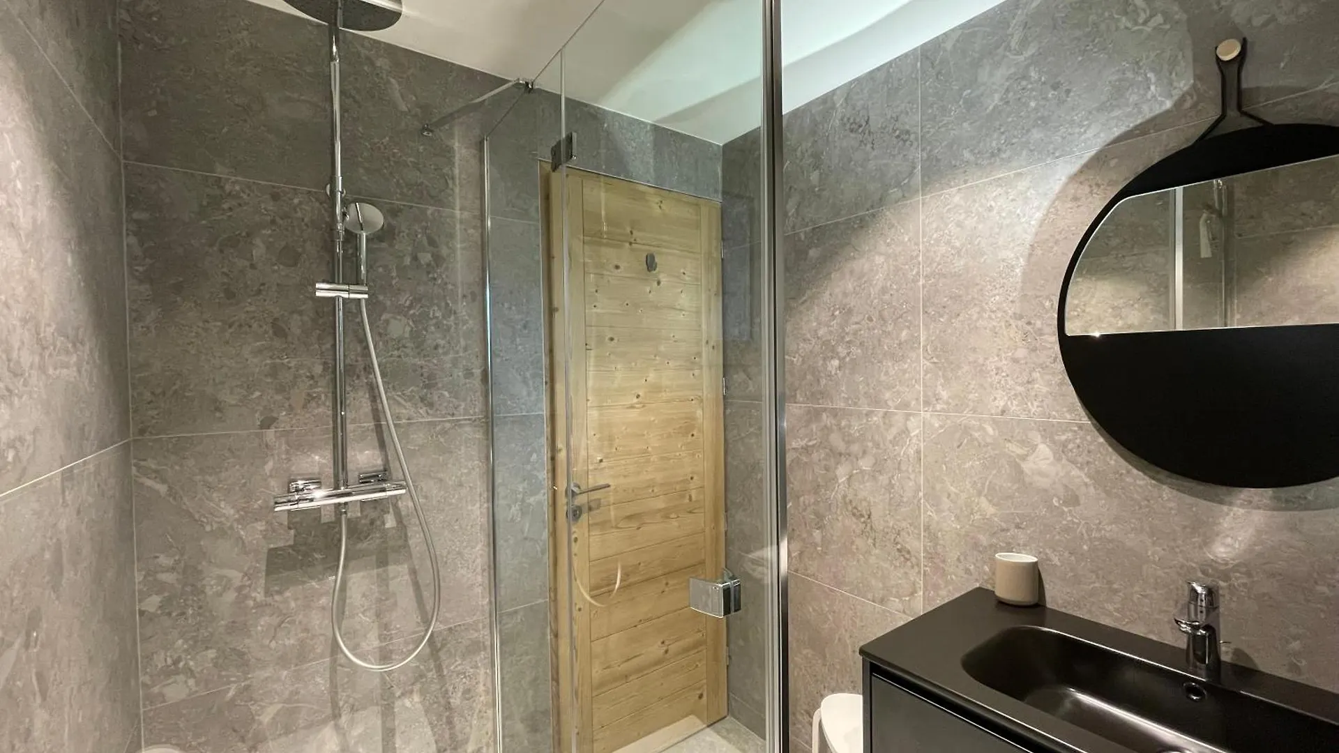 شقة Homency - Residence Helios A1 ألب دويز فرنسا